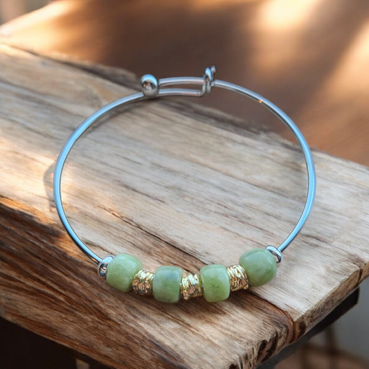 Jade Bracelet with 18K Gold space beads